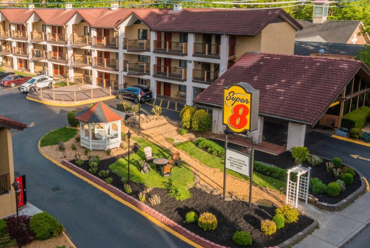 Super 8 By Wyndham Downtown Gatlinburg At Convention Center Hotel Luaran gambar